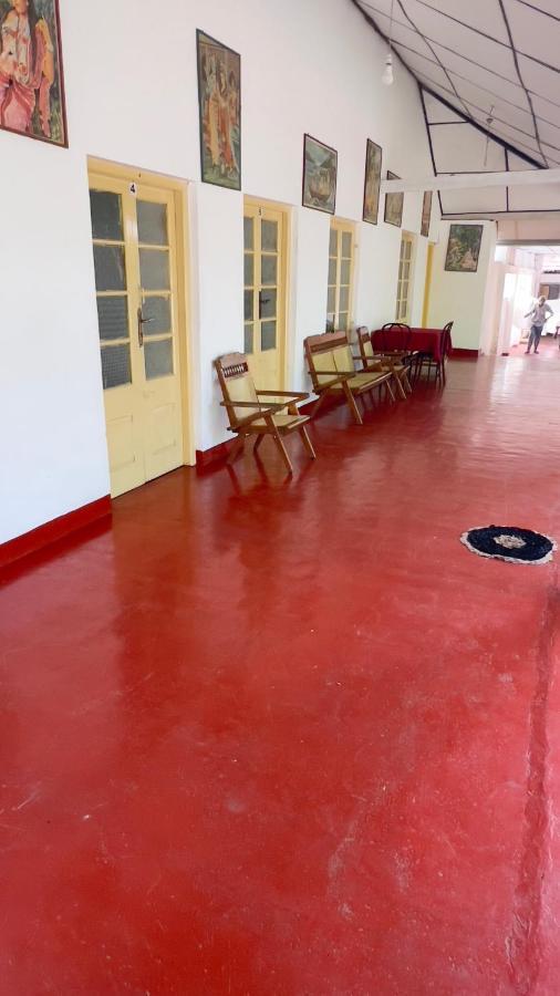 Отель Resthouse Vavuniya Экстерьер фото